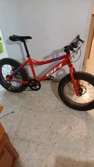 Bicicleta BH en buen estado