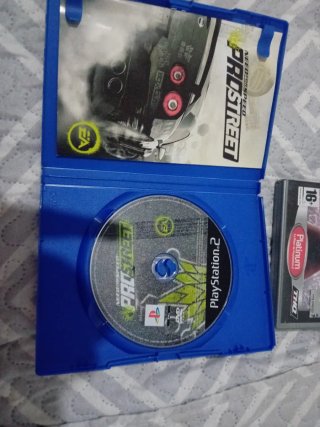 2 Juegos PS2: Smackdown Raw y Need for Speed