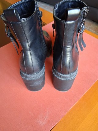 Botines MariPaz Talla 38 Negros