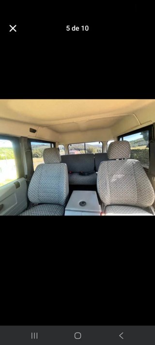 Land Rover Defender 2003