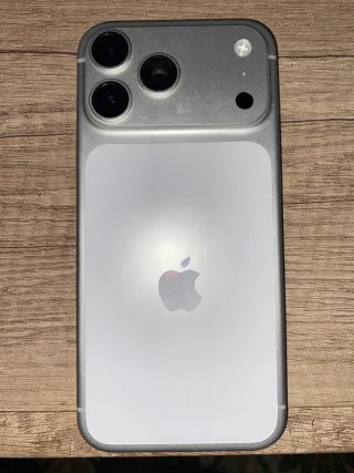 iPhone 17 Pro Max - Salud Batería 100%
