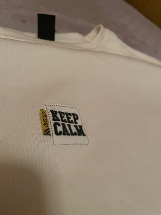 Camiseta blanca con estampado