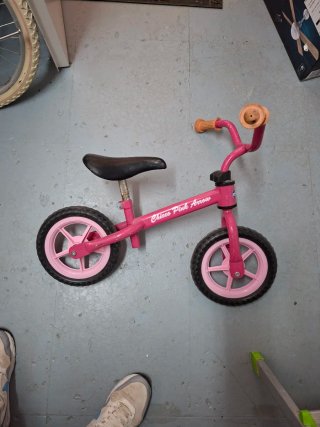Bicicleta sin pedales Chicco Pink Arrow