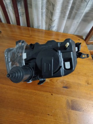Faro Dacia Logan 2008 al 2013 Delantero derecho.