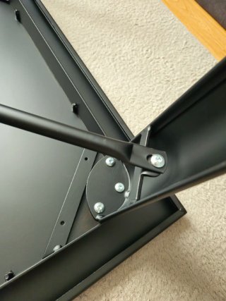 Mesa de comedor estilo industrial