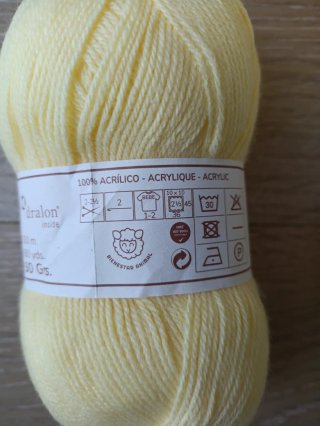 Anaís Amarillo Suave
