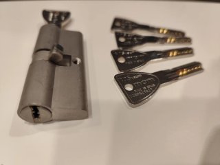 Bombín de seguridad MCM con 5 llaves