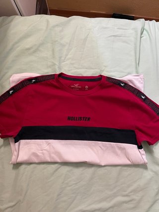 Camiseta Hollister Roja y Blanca