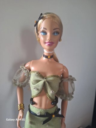 Barbie coquette