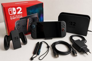 Nintendo Switch 2 - Negra y Roja