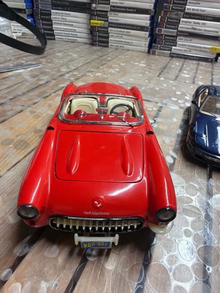 Modellini auto d'epoca e moderne scala 1/18