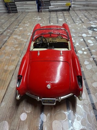 Modellini auto d'epoca e moderne scala 1/18
