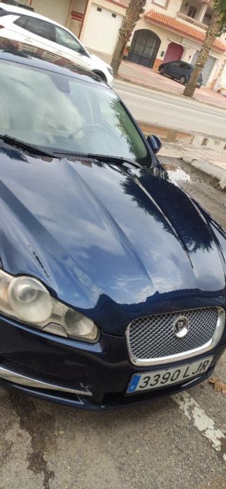 Jaguar XF 2010