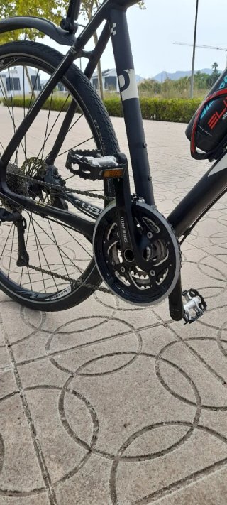 Bicicleta Híbrida Negra
