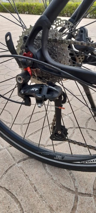 Bicicleta Híbrida Negra
