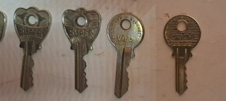 Lotto 21 chiavi vintage miste