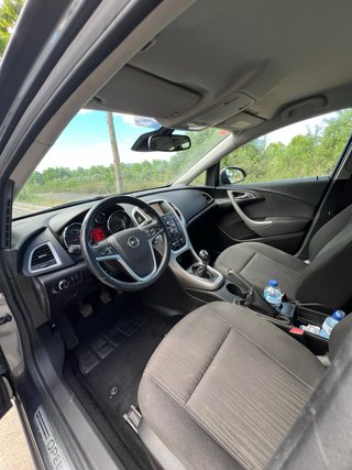 Opel Astra 2011