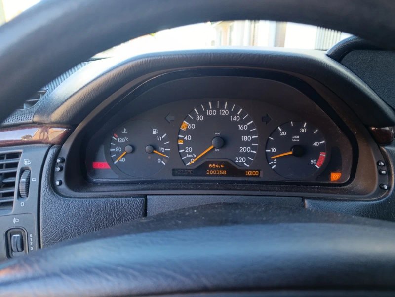 Mercedes-Benz Clase E 1998 - foto 1