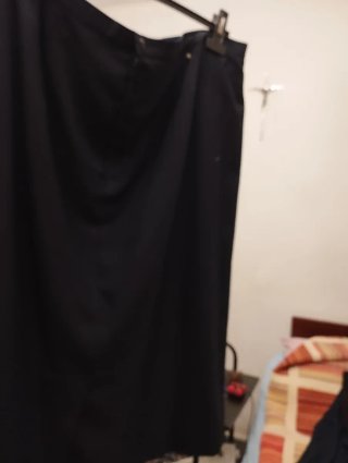 Ropa de mujer negra