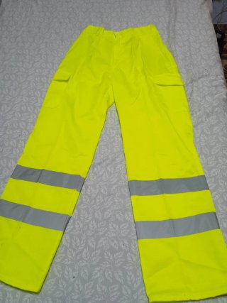 Conjunto Ropa Alta Visibilidad: Pantalón y 2 Camis