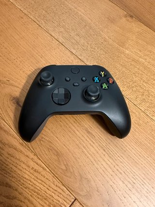 Console Xbox series X + 1 joystick