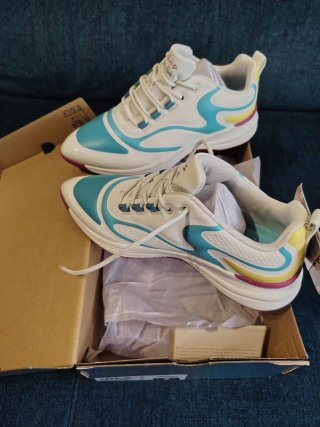 Skechers Street x Ashley Park Talla 37 Nuevas