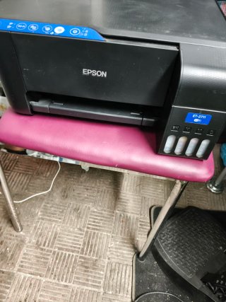 Stampante Epson EcoTank ET-2711 leggere bene