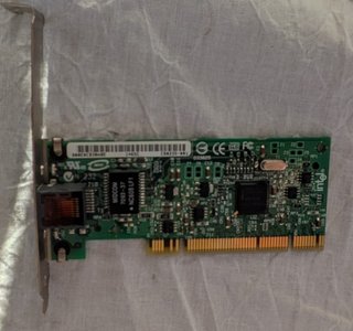 Lote Redes Retro: Switch 16 Puertos + Tarjetas PCI