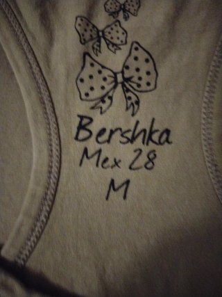 Camiseta tirantes Bershka beige talla M