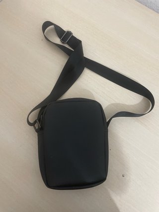 Riñonera Lacoste Negra