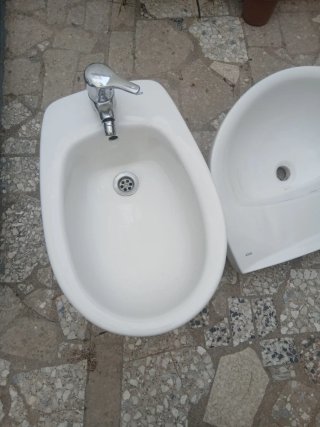 Lote Sanitarios Roca: Bidé, Pila y Armario