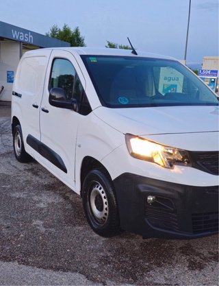 Peugeot Partner 1.5 BlueHDi 100 CV Pro Standard 20