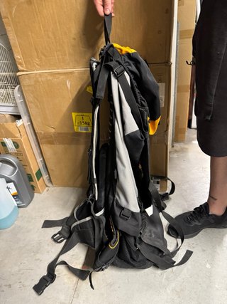 Mochila Longway 80L Senderismo Negra y Amarilla