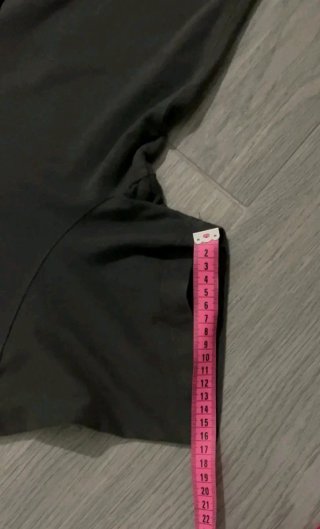 Camiseta Bershka Talla XS Flores Gráficas