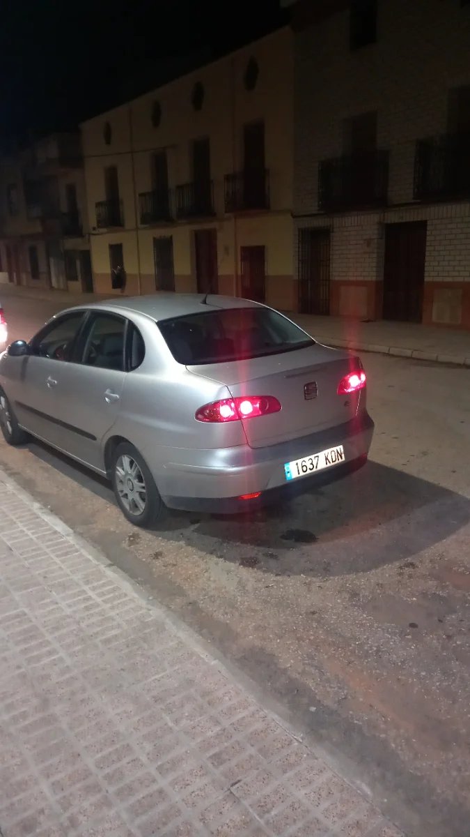 SEAT Cordoba 2003 - foto 1