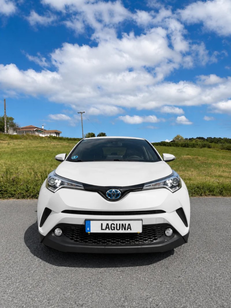 Toyota C-HR 2018, foto 2