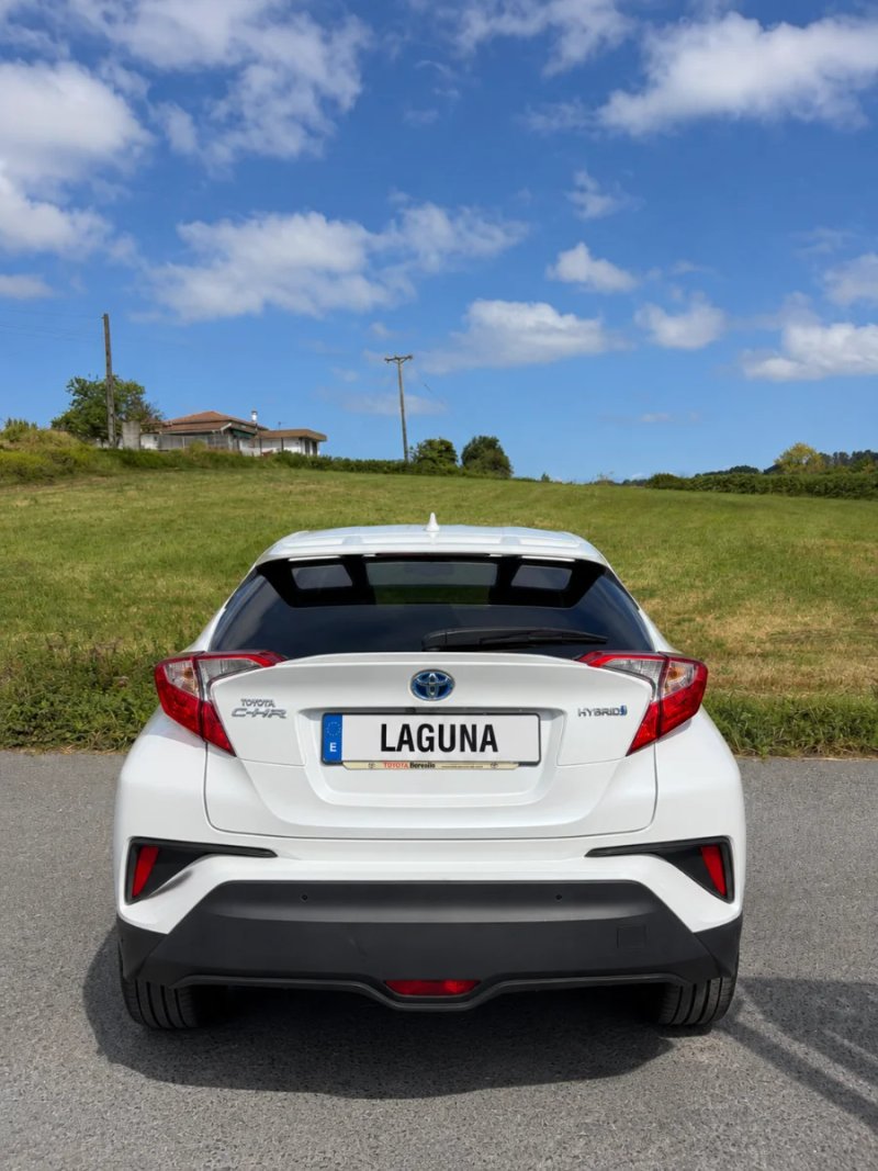 Toyota C-HR 2018, foto 8