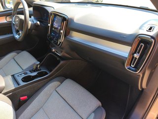 VOLVO XC40 2.0 B3 G Core Auto