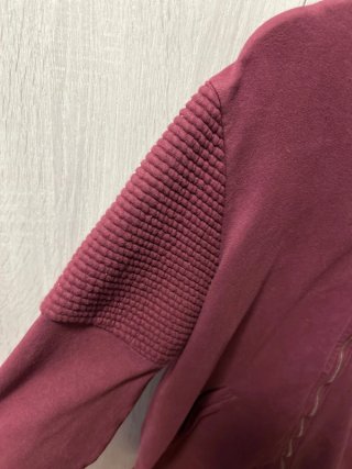 Sudadera con cremallera y capucha