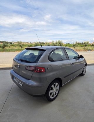 SEAT Ibiza 2004