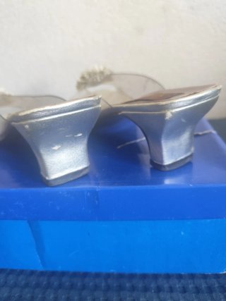 Lote 2 pares sandalias tacón de. 5 cm