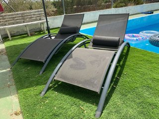 2 Amache da giardino/piscina grigie