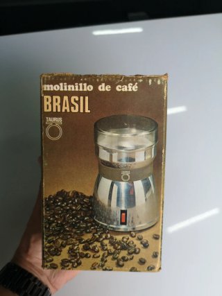 Molinillo de café antiguo