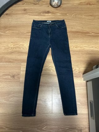 Pantalón vaquero azul oscuro