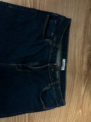 Pantalón vaquero azul oscuro