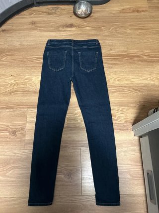 Pantalón vaquero azul oscuro