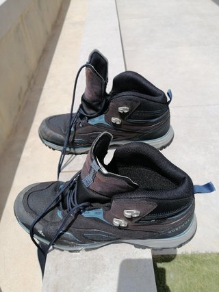 Botas de montaña Quechua impermeables
