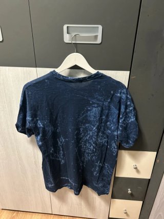 Camiseta Bershka azul y blanca Talla M