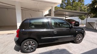 Renault Clio 2003