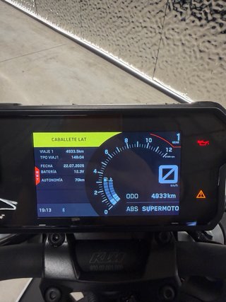 KTM Duke 125 2023 4.900 km Escape IXIL homologado